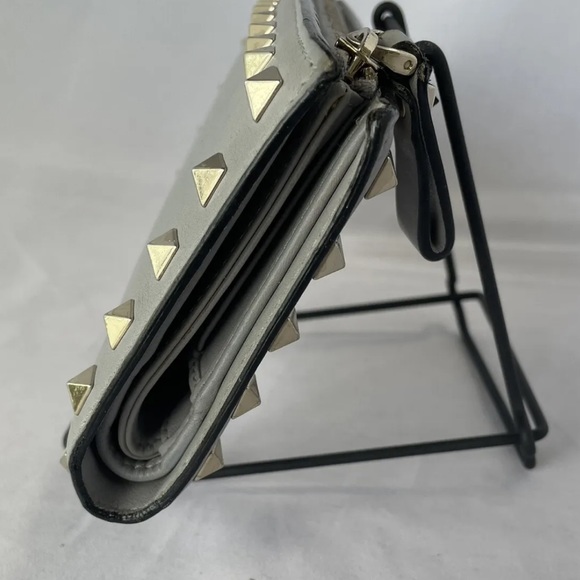 Valentino Garavani Rockstud Gray Smooth Leather Long Wallet. Authentic! - Picture 8 of 16